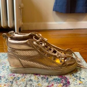 Steve Madden High-top Rose Gold Sneakers | 7.5